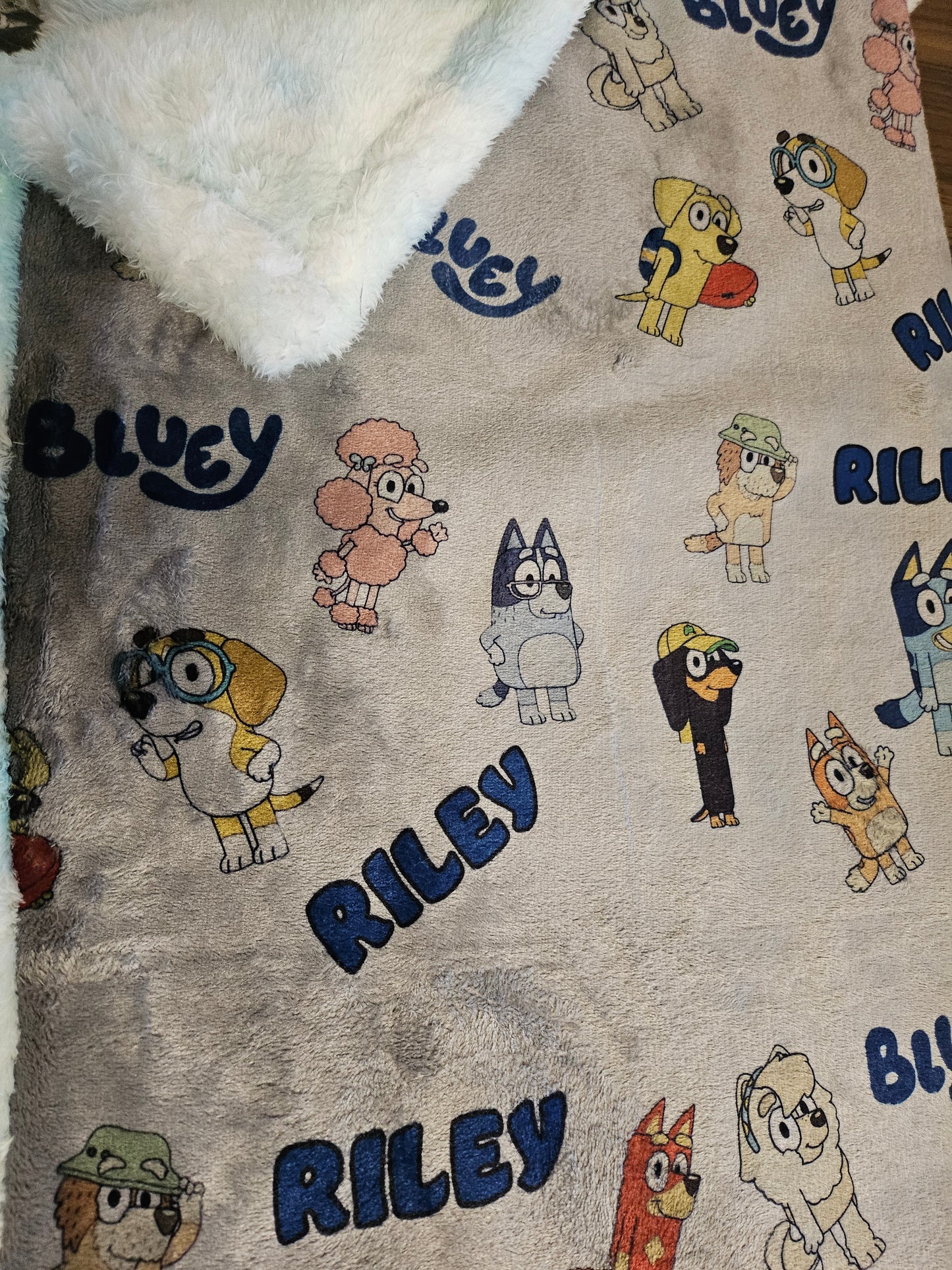PERSONALIZED luxe plush blanket -Bluey