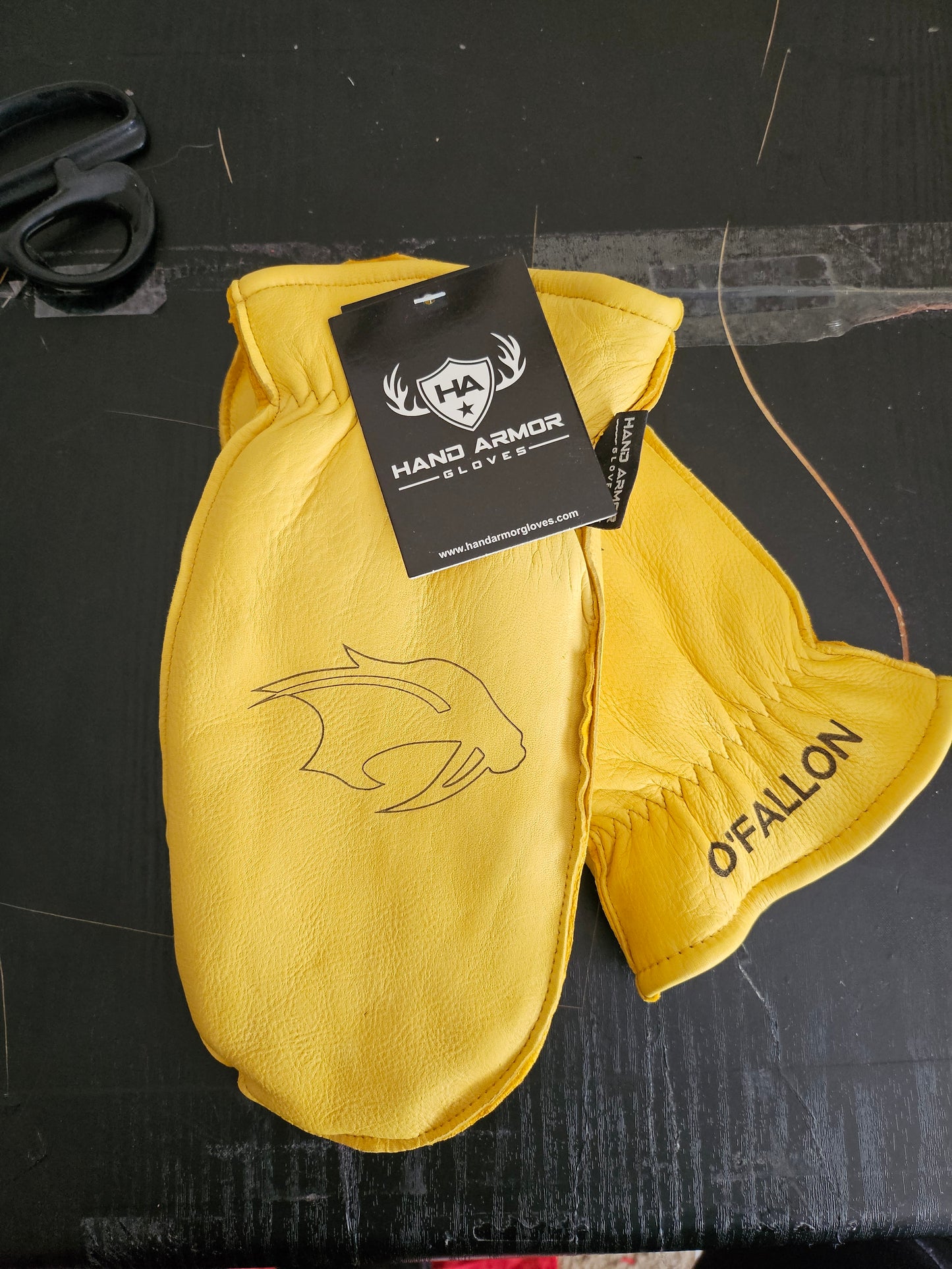 SHAKOPEE SABERS - Lined Deerskin personalized chopper mittens