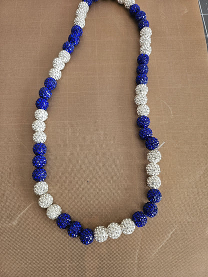 HYPE CHAINS – Sparkly, Sporty, and Full of Team Spirit!