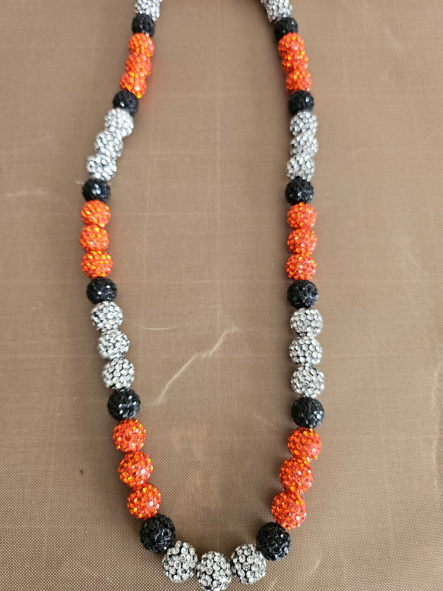 HYPE CHAINS – Sparkly, Sporty, and Full of Team Spirit!