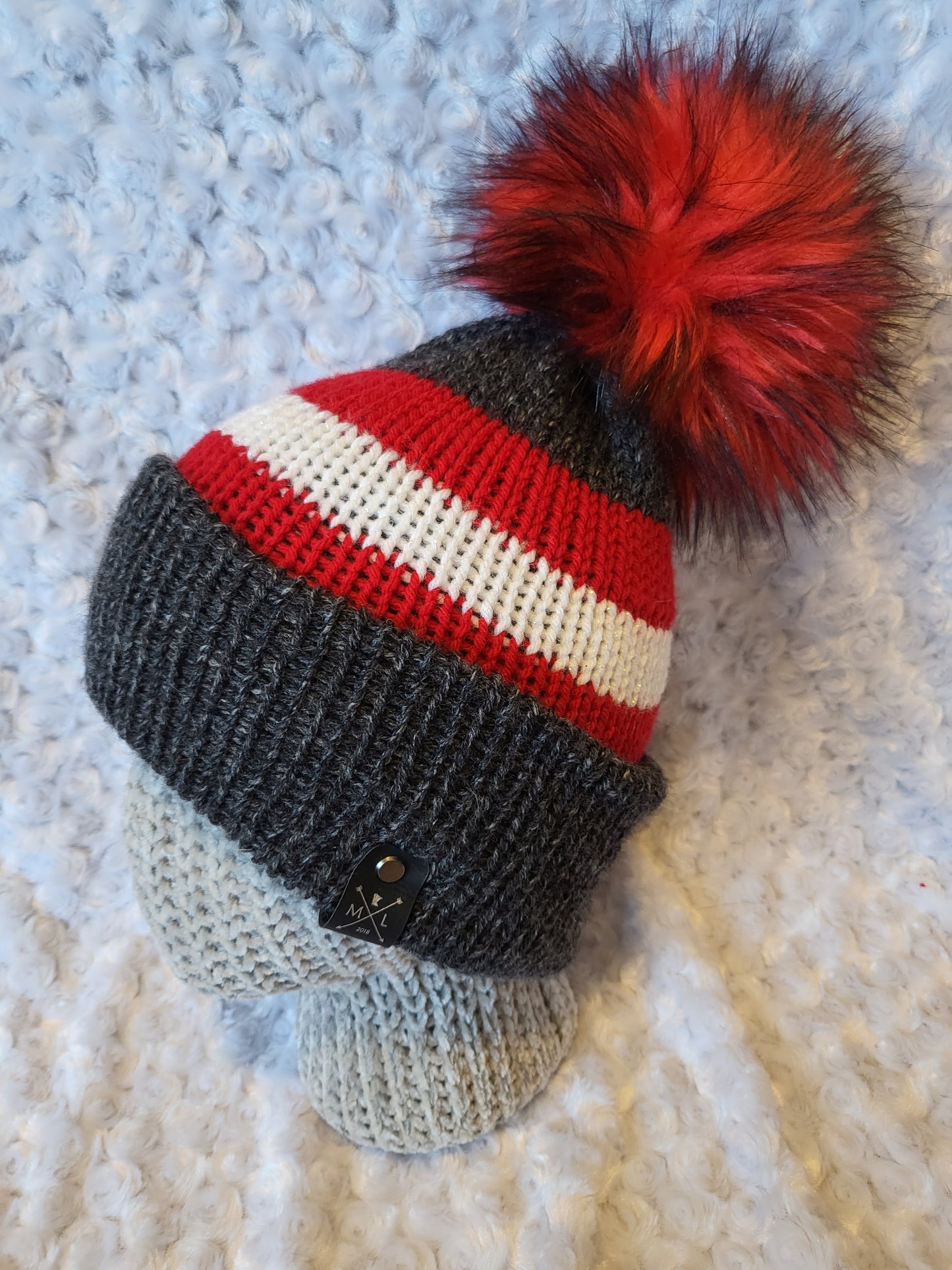 Knit Hats with removable pom pom -red and grey