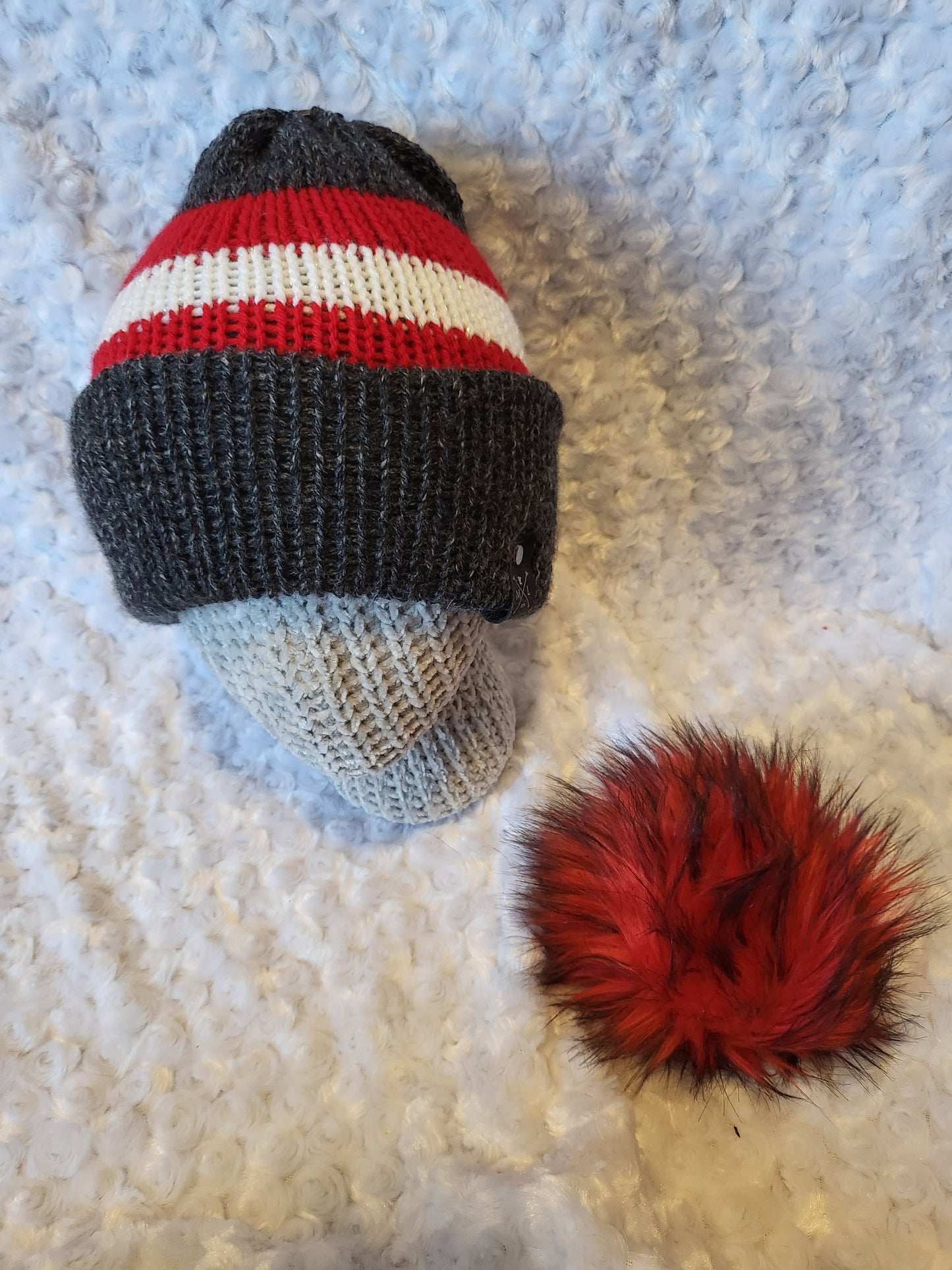 Knit Hats with removable pom pom -red and grey