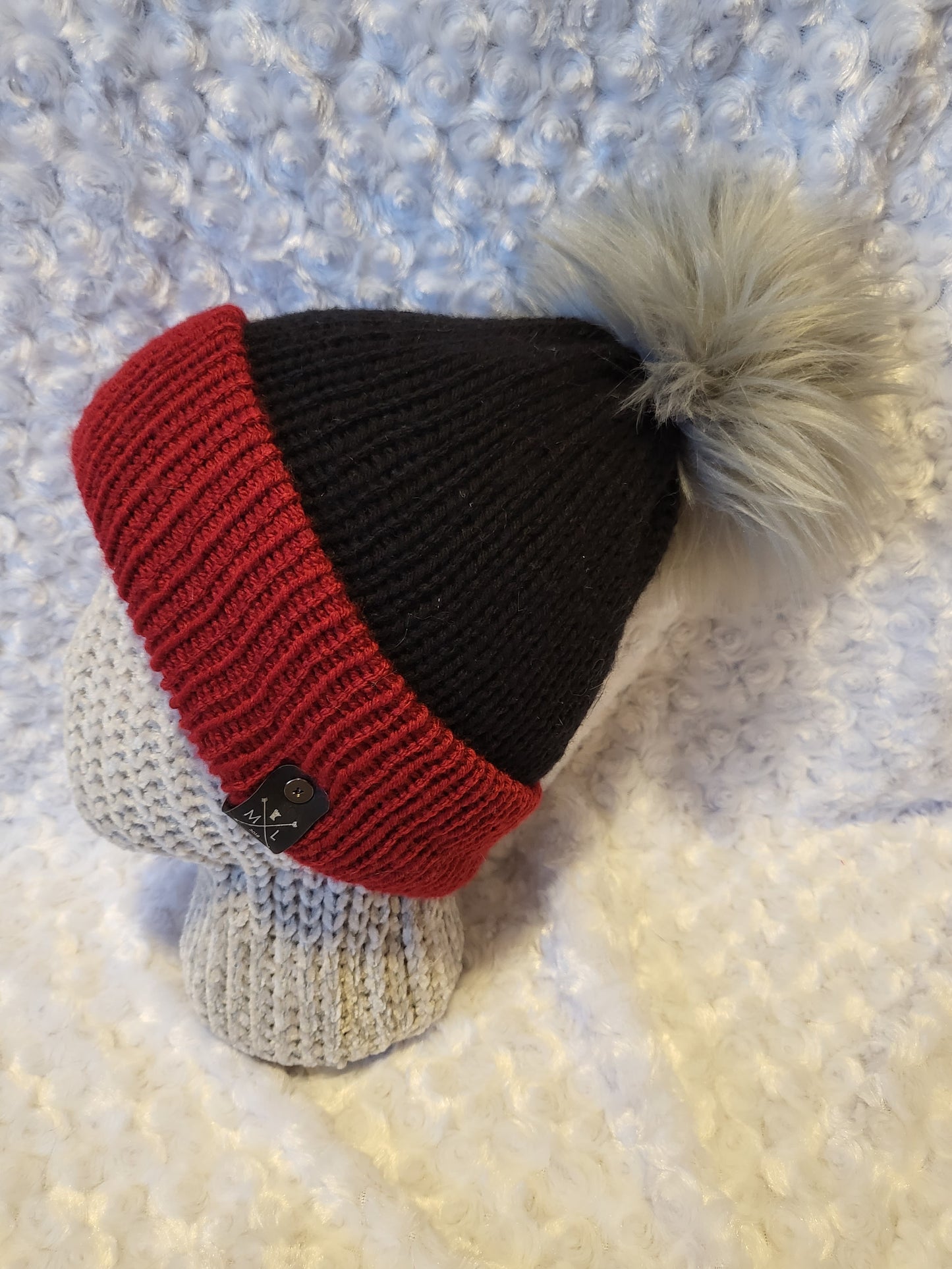 Knit Hats with removable pom pom - maroon/black